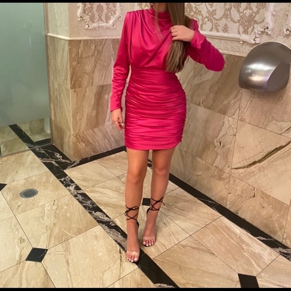 Dresses & Skirts - Hot pink dress